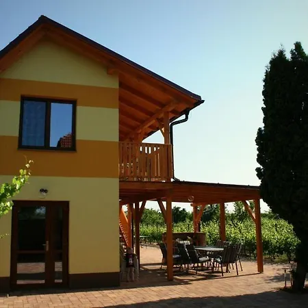 Pod Palavu Šakvice